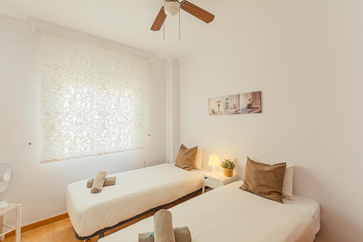 נרחה Andaluz Apartments Toboso מראה חיצוני תמונה