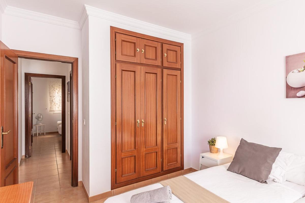 נרחה Andaluz Apartments Toboso מראה חיצוני תמונה